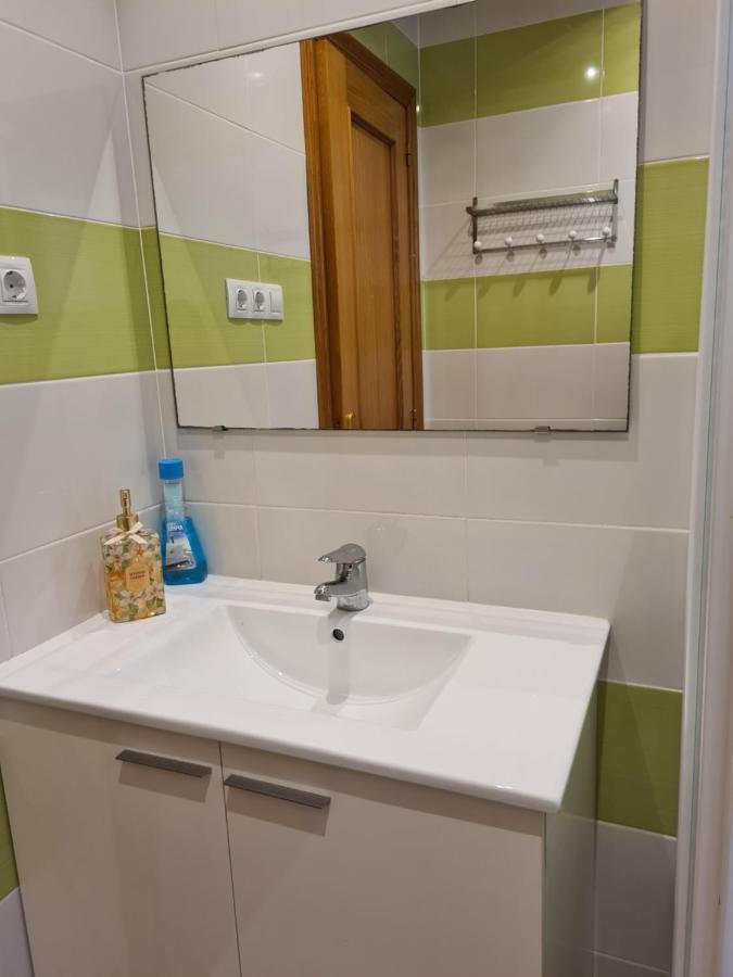 Habitacion Con Bano Privado- En Casa Familiar Beatriz บาเลนเซีย ภายนอก รูปภาพ