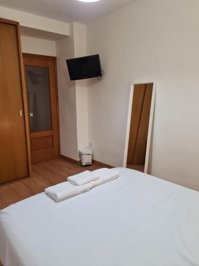 Habitacion Con Bano Privado- En Casa Familiar Beatriz บาเลนเซีย ภายนอก รูปภาพ
